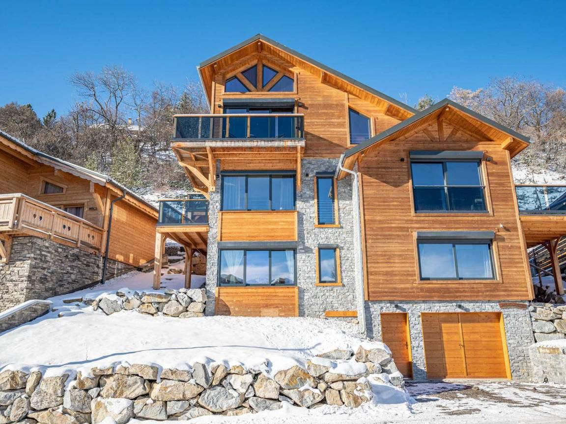 WhatsApp Image 2025 12 24 at 06.05.22 4